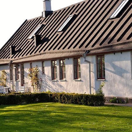 Nils Holgerssongarden Bed and Breakfast Skurup Buitenkant foto