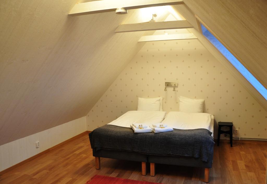 Nils Holgerssongarden Bed and Breakfast Skurup Kamer foto
